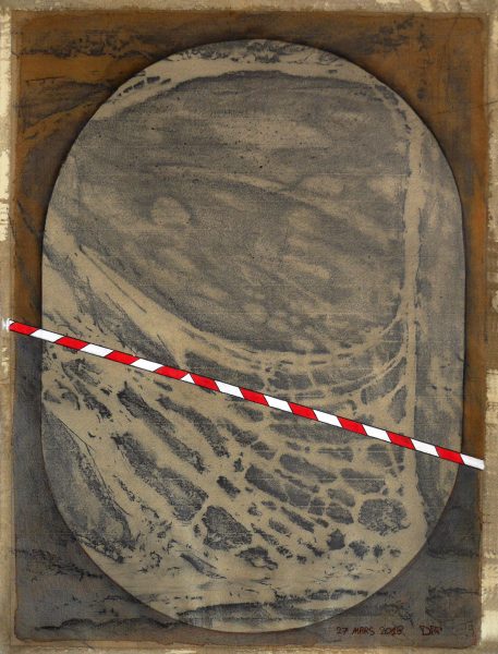 Détail du sol de l'église San Pietro de Lamon - Dessin & empreintes sur papier Ingre (63.5 x 47.5 cm)